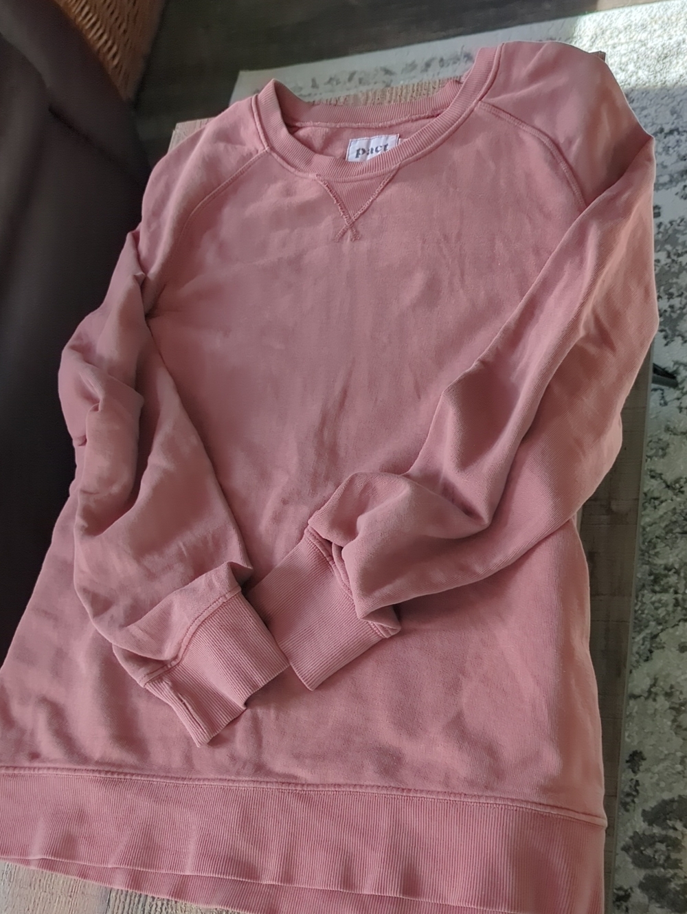 Pact pullover sweatahirt